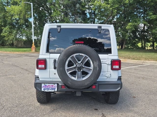 Used 2018 Jeep Wrangler Unlimited Sahara AWD/4WD image 4