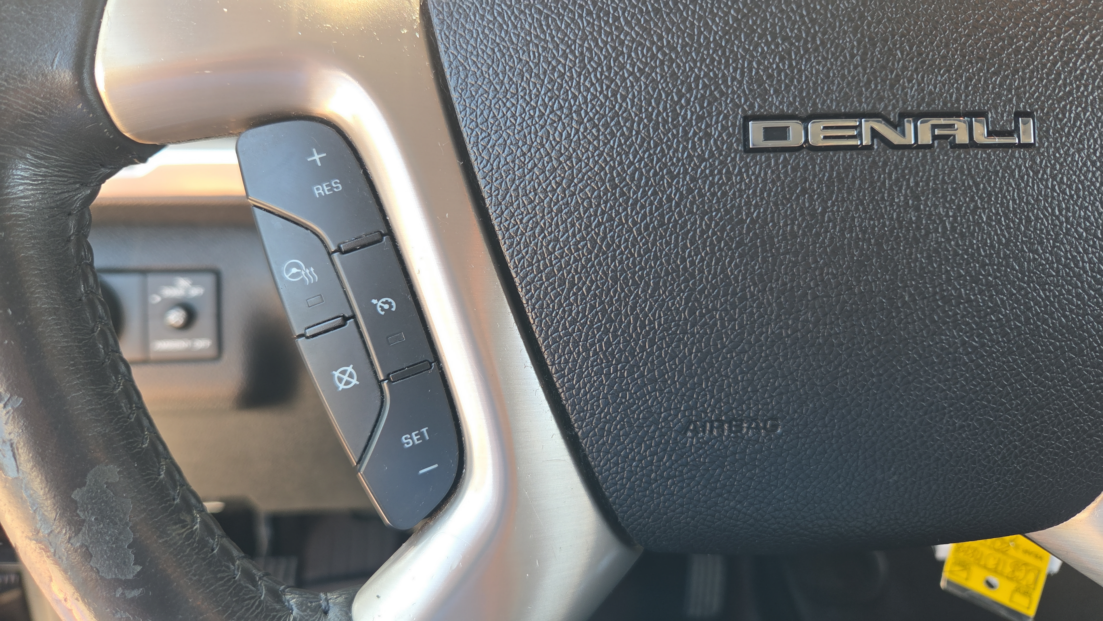 Used 2015 GMC Acadia Denali AWD/4WD image 24