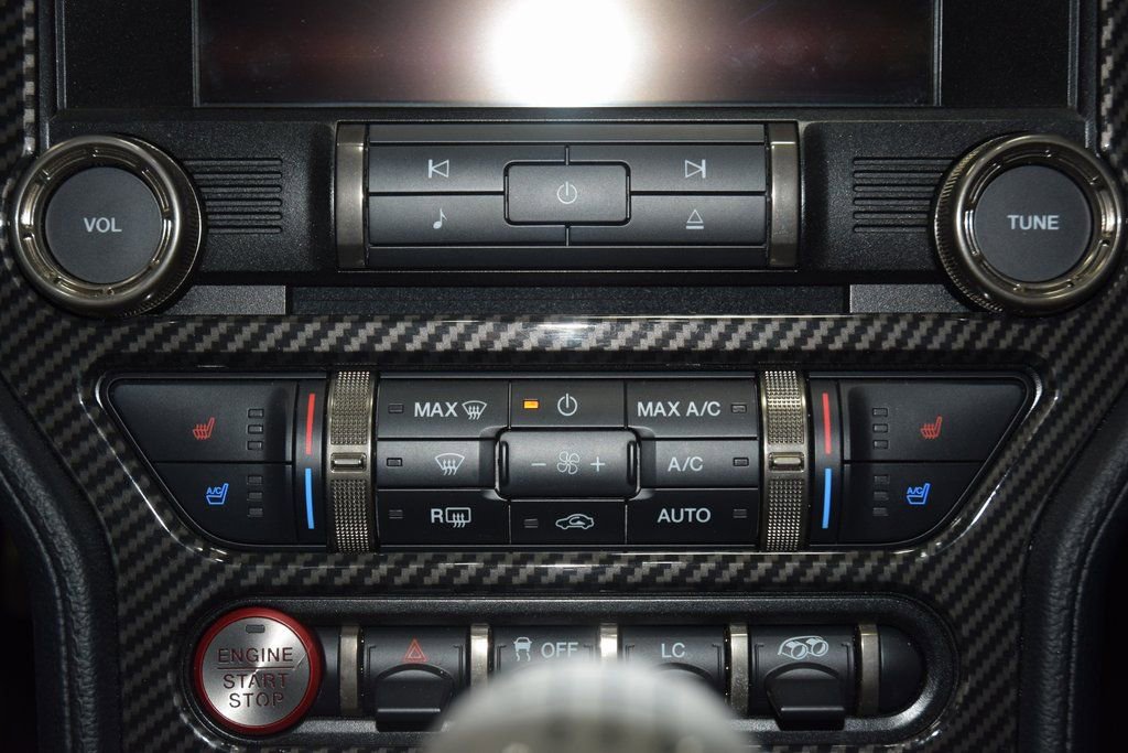 Used 2020 Ford Mustang Shelby GT350 w/ Technology Package image 31