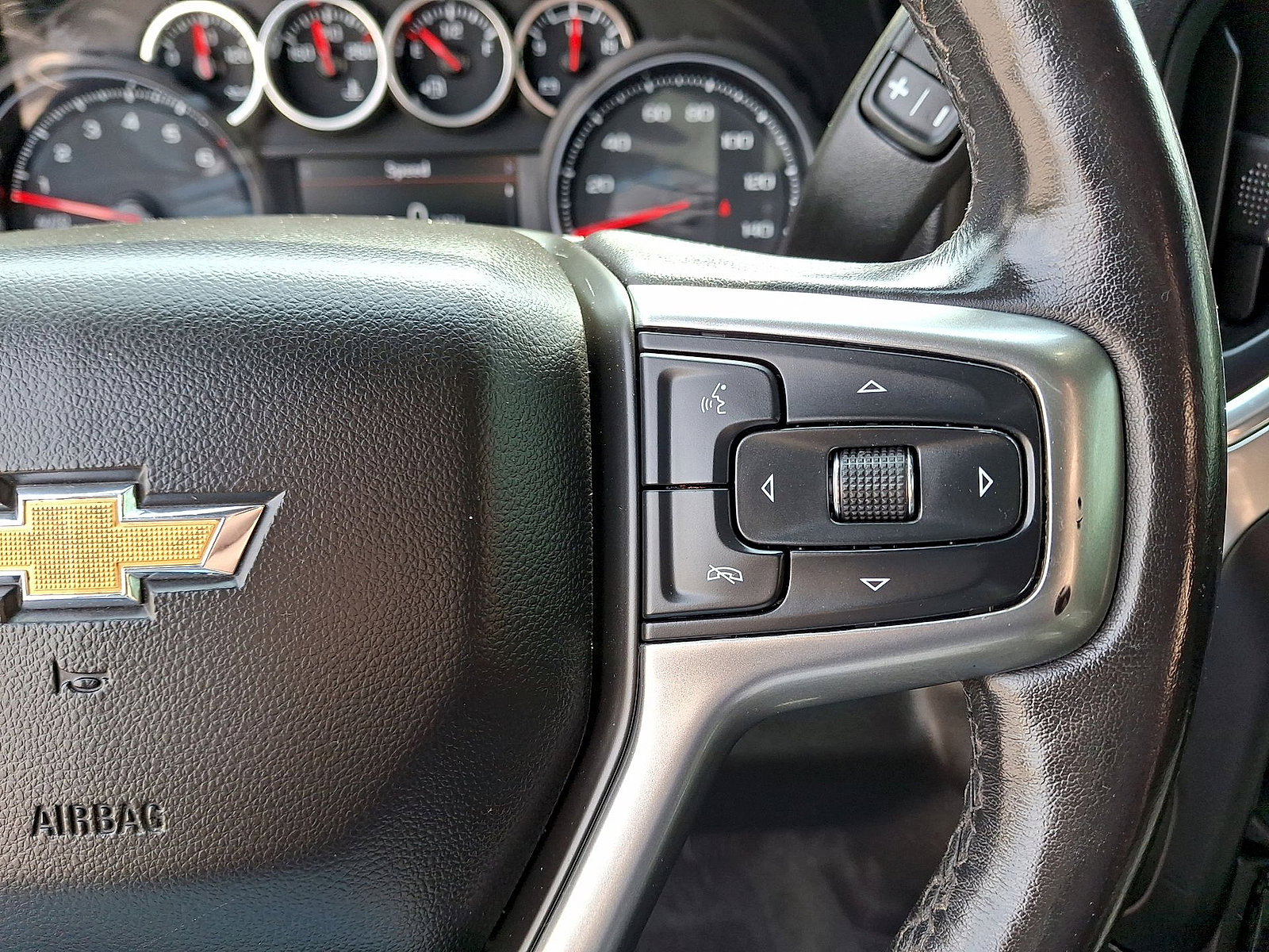 Used 2020 Chevrolet Silverado 1500 LT w/ Texas Edition RWD image 18