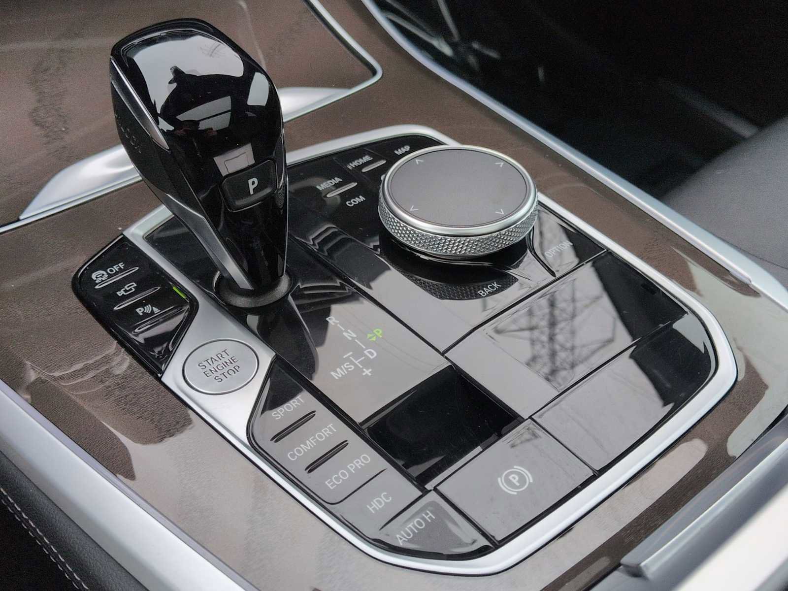 Certified 2022 BMW X5 xDrive40i w/ Parking Assistance Package image 34