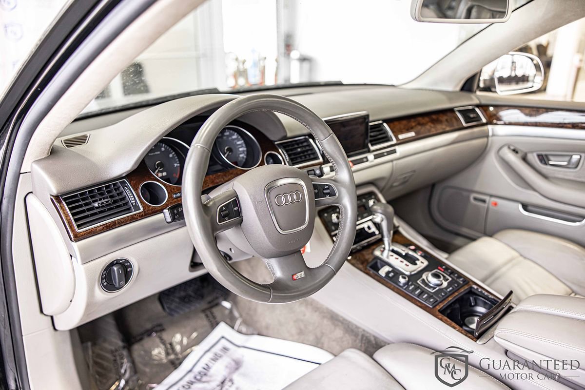 Used 2008 Audi S8 image 20