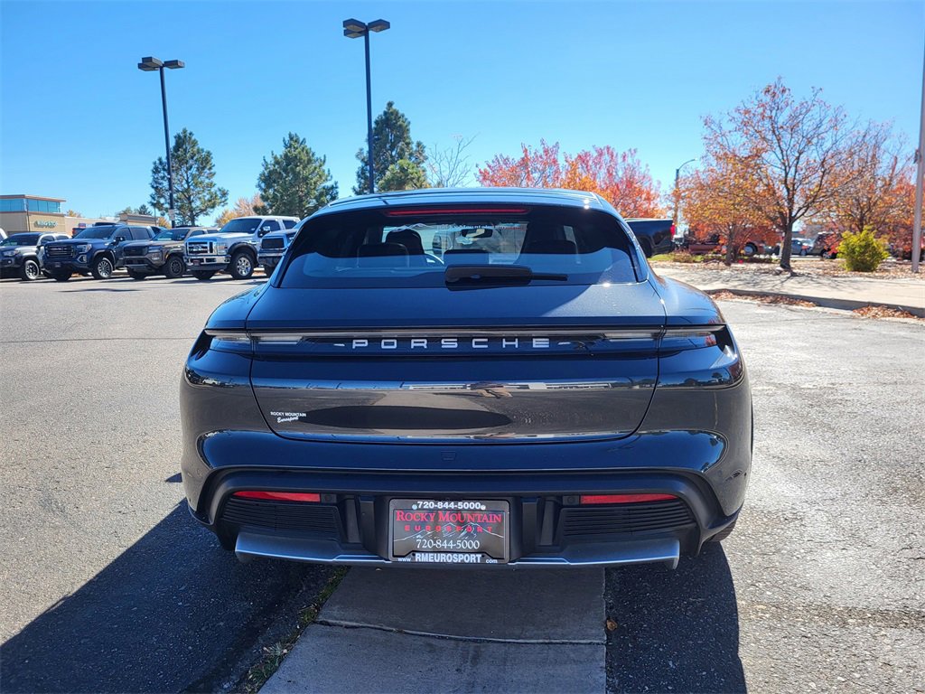Used 2022 Porsche Taycan 4 Cross Turismo w/ Premium Package image 5
