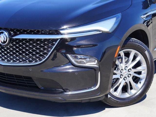 Used 2023 Buick Enclave Avenir w/ Avenir Technology Package image 5