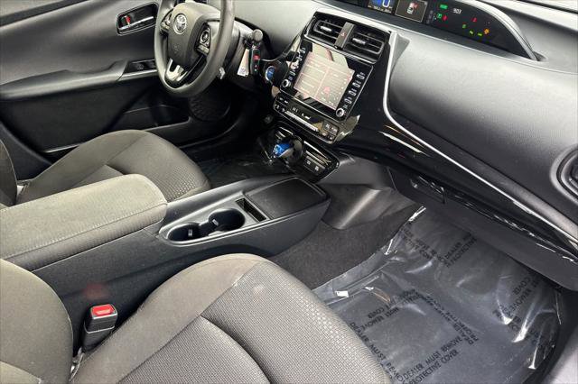 Certified 2020 Toyota Prius LE image 16