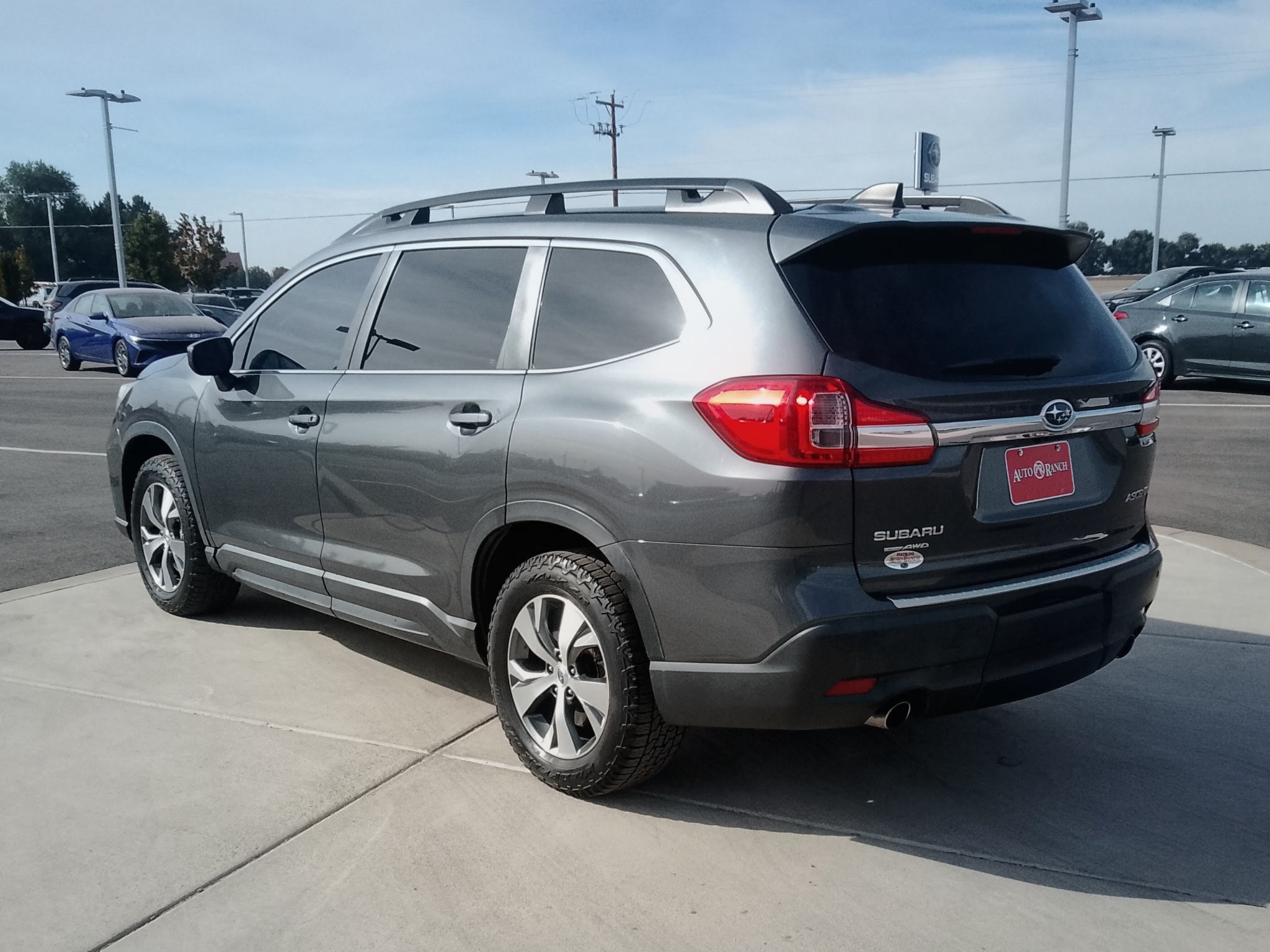 Used 2020 Subaru Ascent Premium w/ Convenience Package AWD/4WD image 5