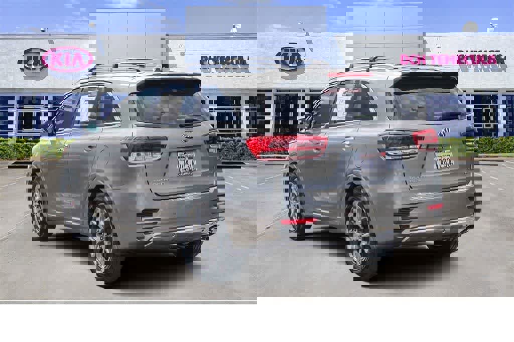 Used 2017 Kia Sorento SX image 6