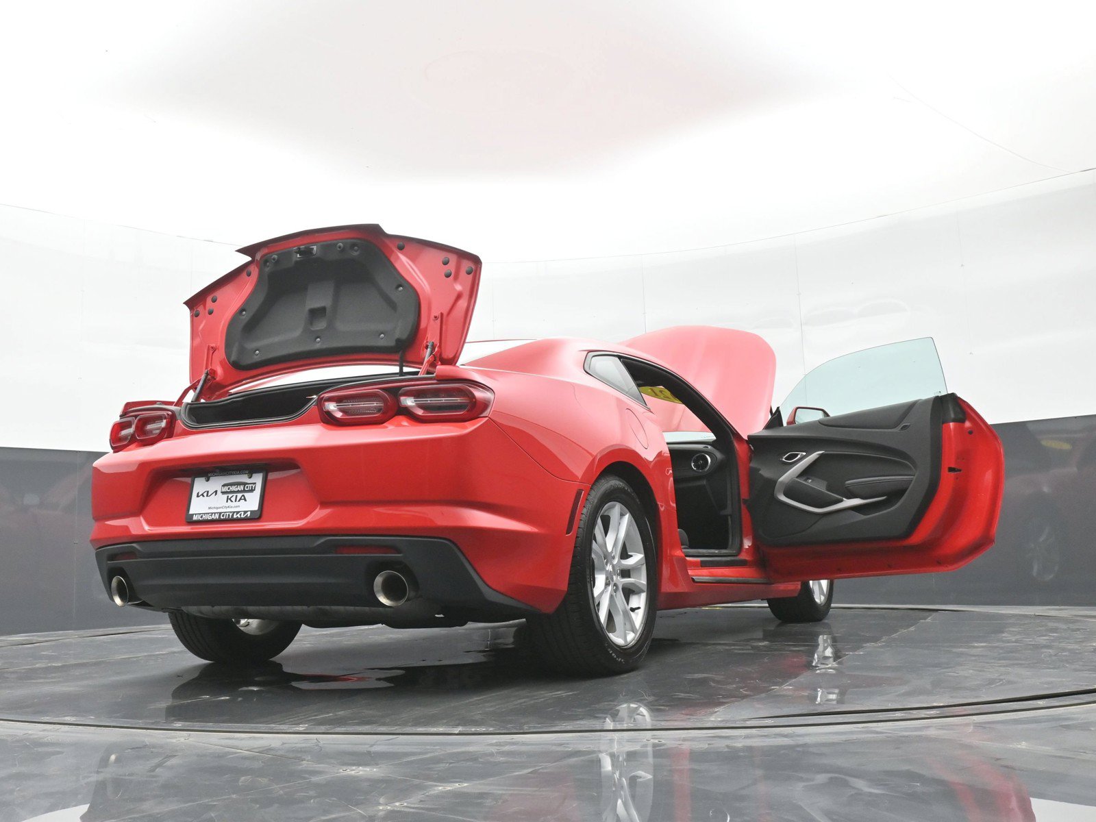 Used 2021 Chevrolet Camaro LS RWD image 44