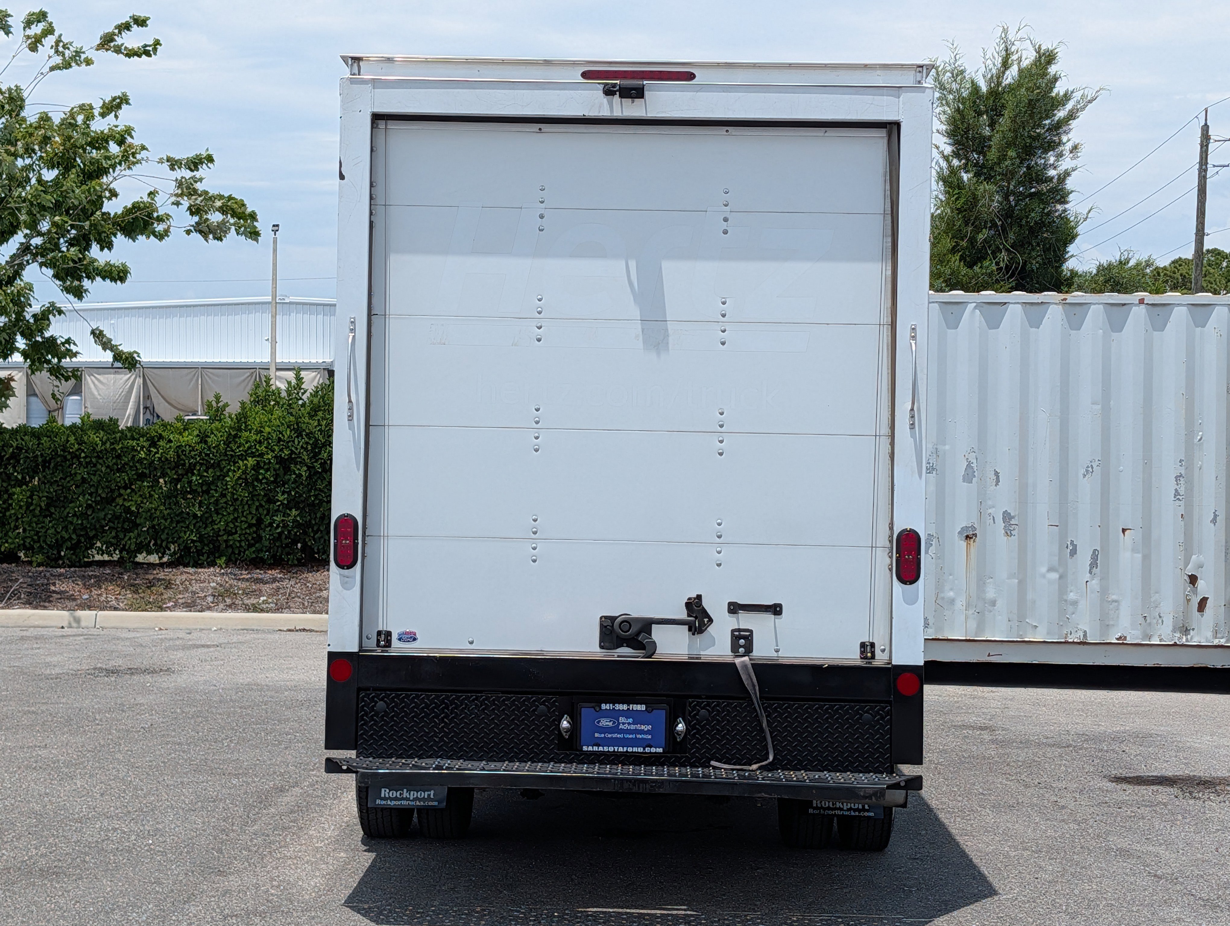Certified 2022 Ford Transit 350 DRW RWD image 5