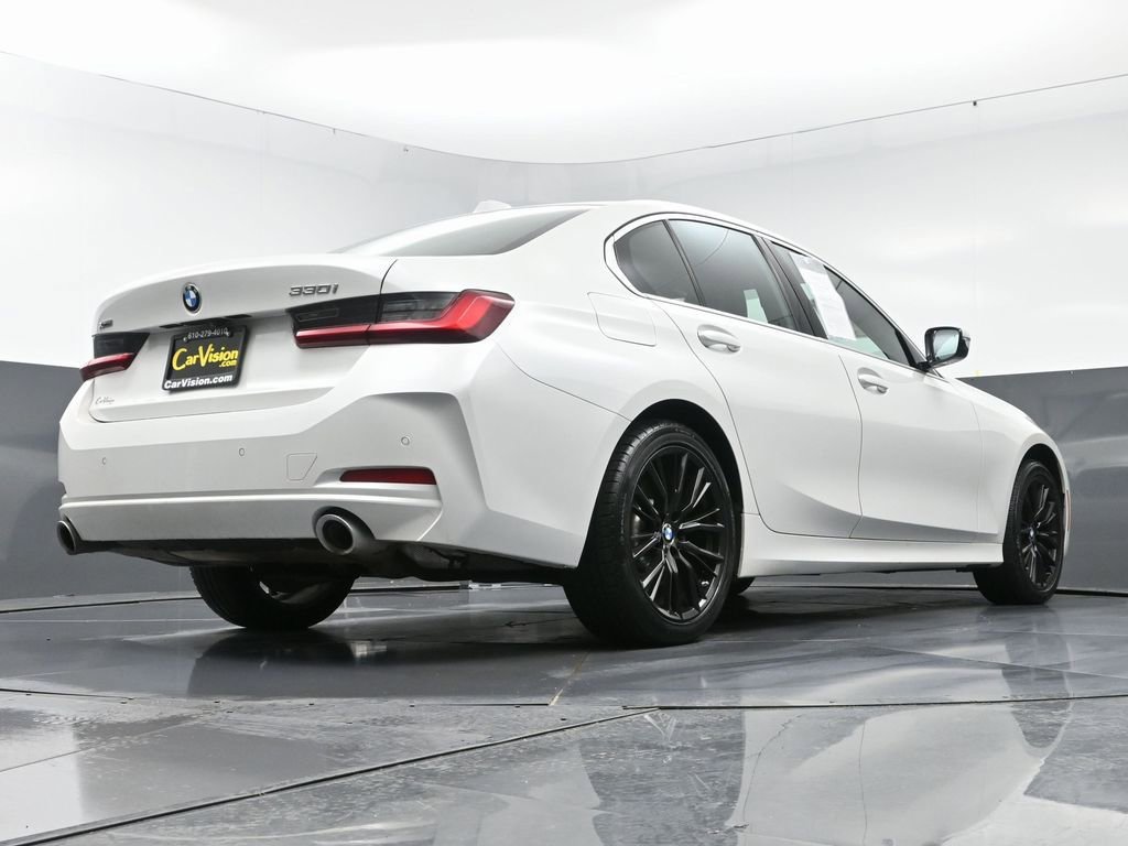 Used 2024 BMW 330i xDrive Sedan w/ Convenience Package image 54