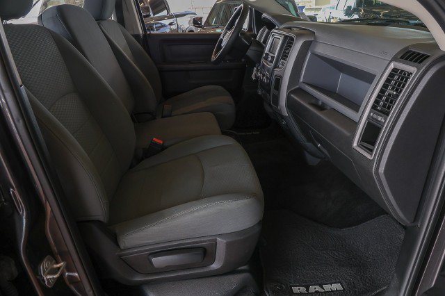 Used 2017 RAM 1500 Express w/ Express Value Package RWD image 31
