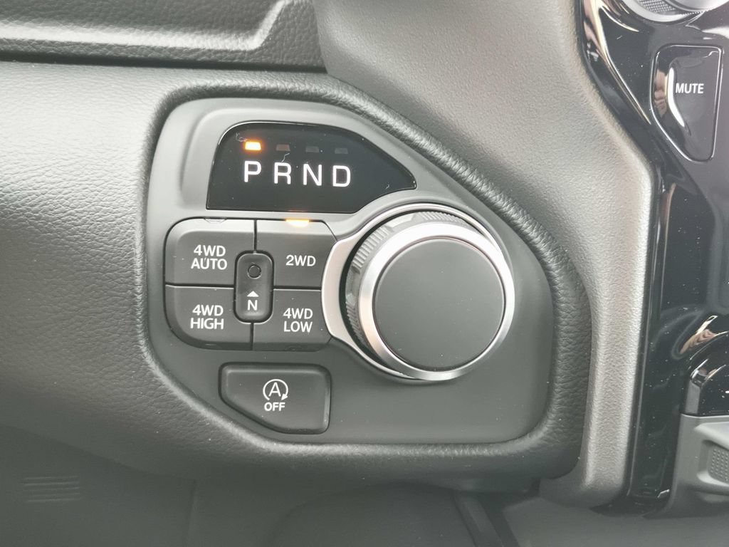 New 2026 RAM 1500 Big Horn AWD/4WD image 28