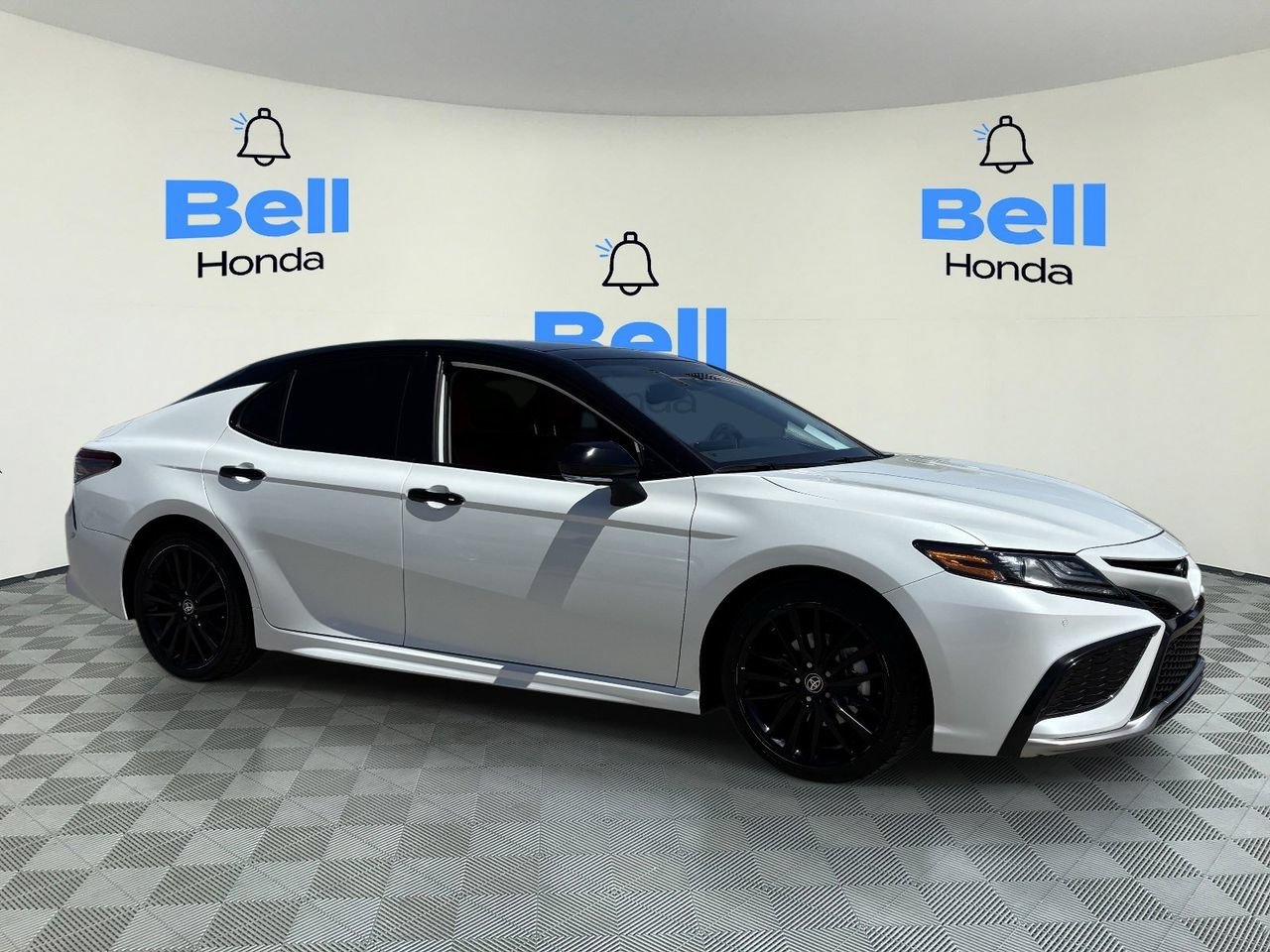 Used 2023 Toyota Camry XSE w/ Navigation Package FWD image 6