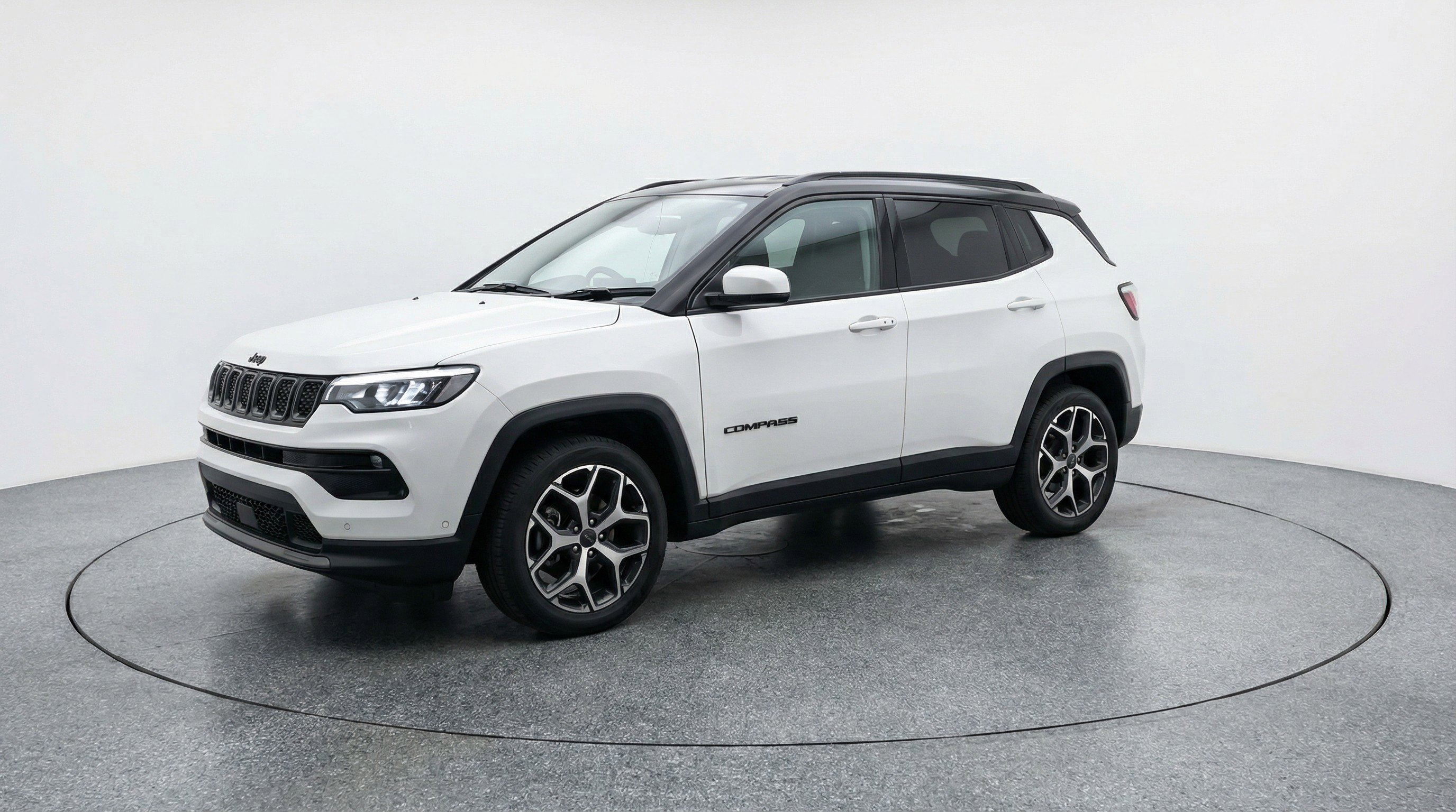 Used 2025 Jeep Compass Limited image 3