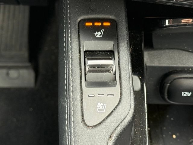 Used 2024 Kia Telluride EX w/ EX Captain's Chair Package FWD image 28