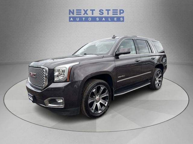 Used 2017 GMC Yukon Denali w/ Open Road Package AWD/4WD image 3