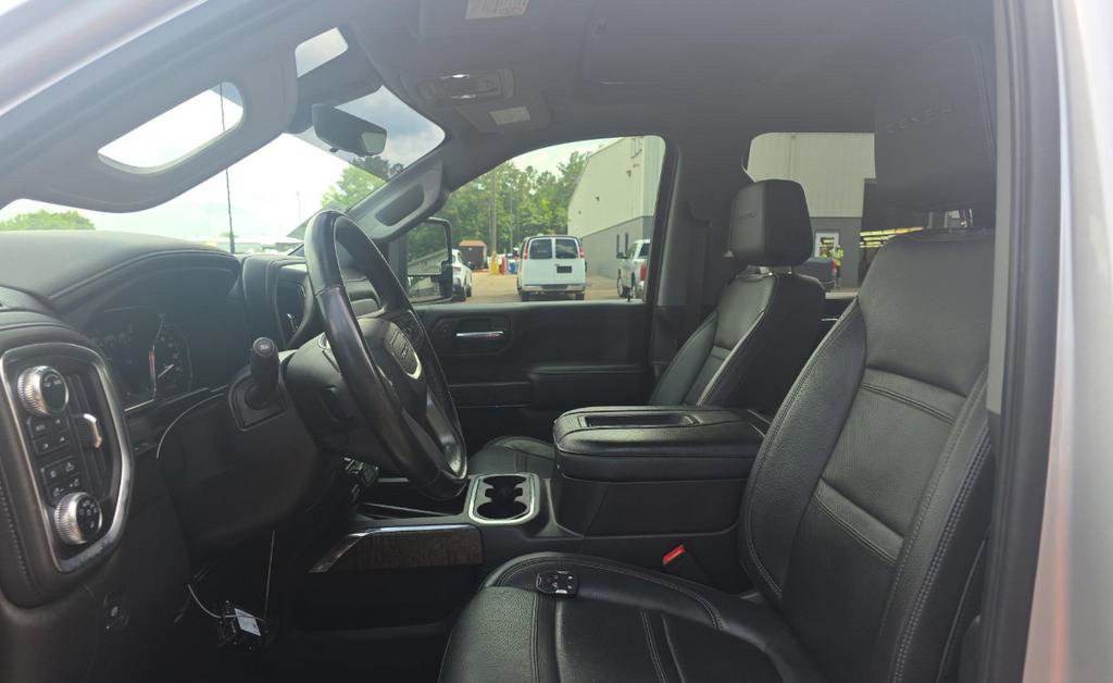 Used 2022 GMC Sierra 2500 Denali w/ Technology Package AWD/4WD image 10
