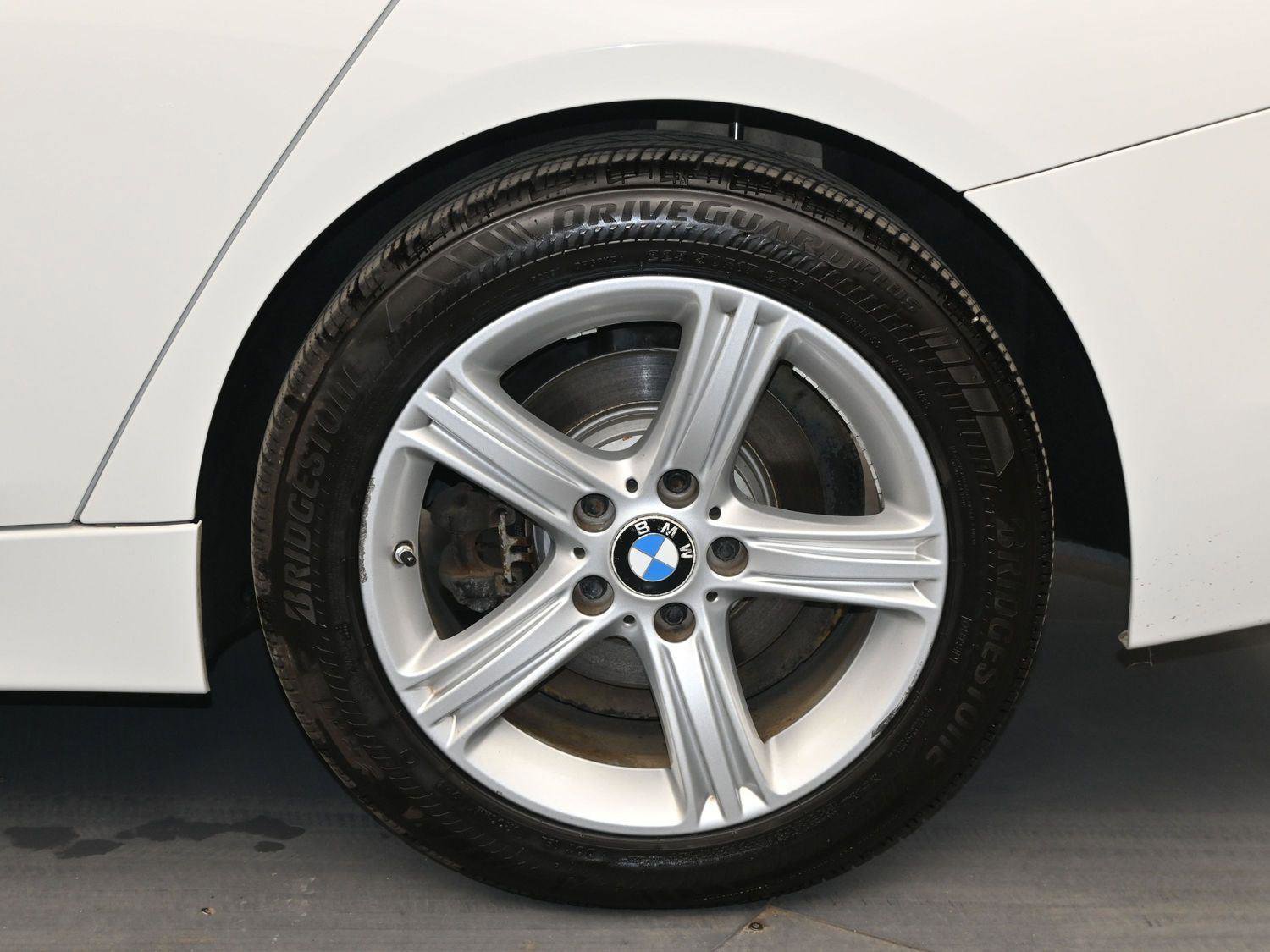 Used 2014 BMW 328i xDrive Sedan AWD/4WD image 13