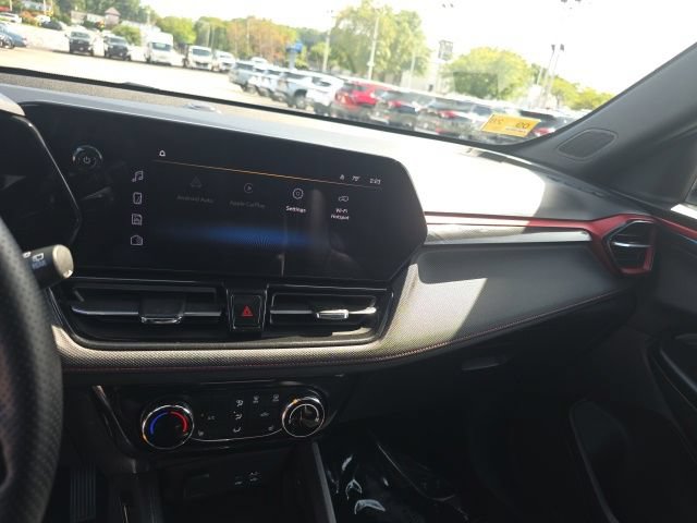 Used 2024 Chevrolet TrailBlazer RS w/ Driver Confidence Package AWD/4WD image 19