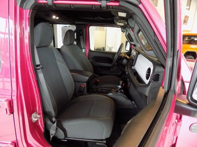 Certified 2024 Jeep Gladiator Sport image 25