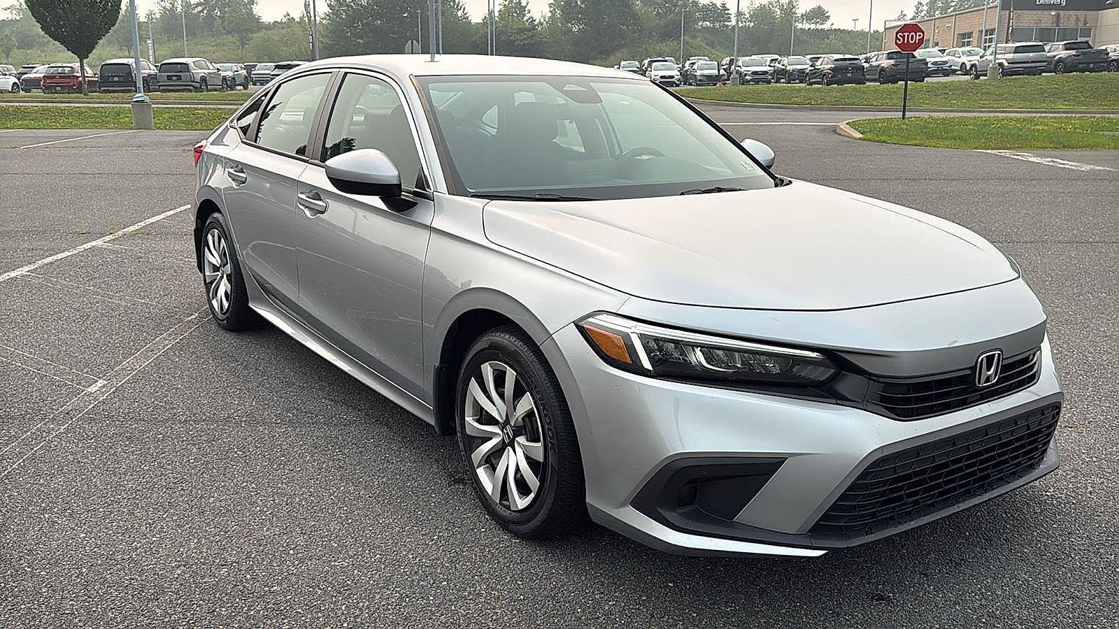 Used 2023 Honda Civic LX image 1