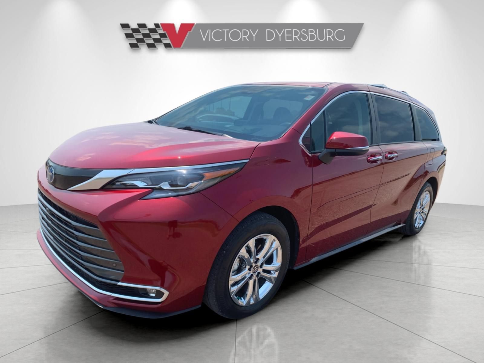 Used 2024 Toyota Sienna Platinum AWD/4WD image 8