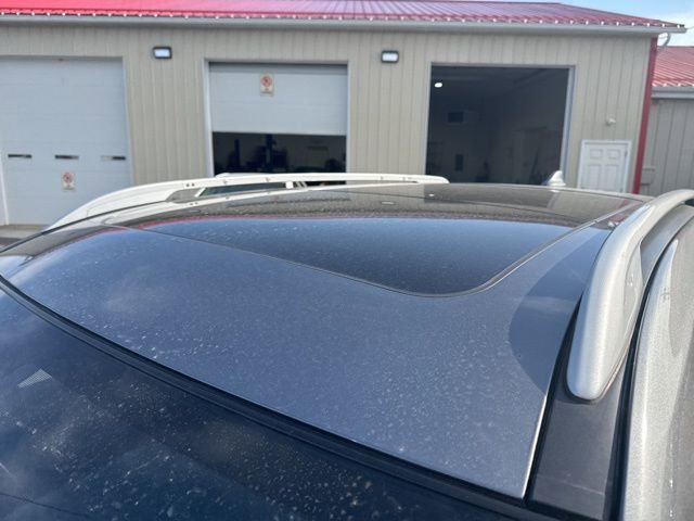 Used 2019 Nissan Rogue SV w/ Sun & Sound Touring Package AWD/4WD image 9