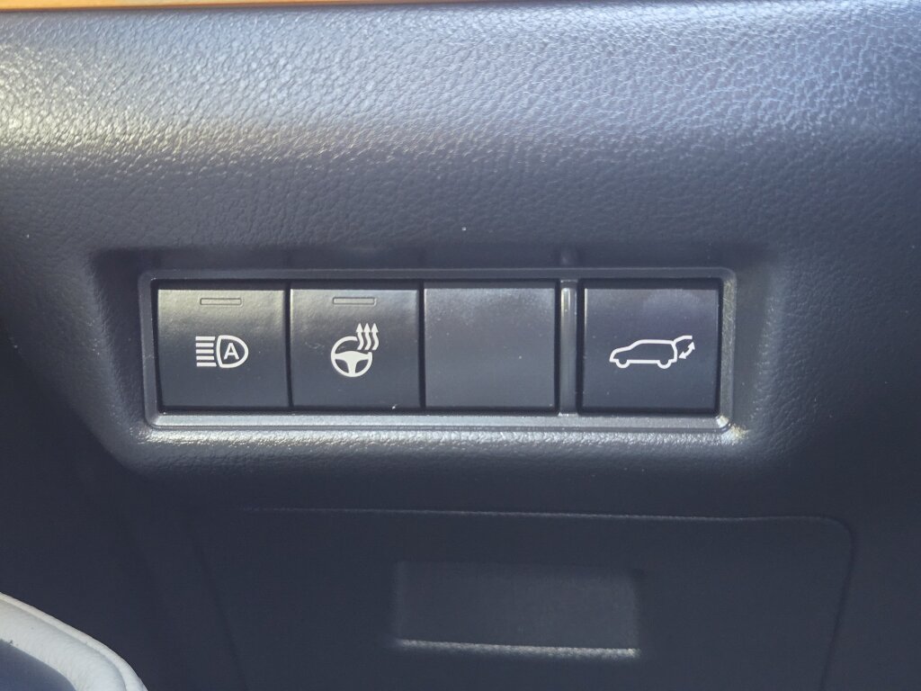 Used 2024 Toyota Grand Highlander AWD image 18