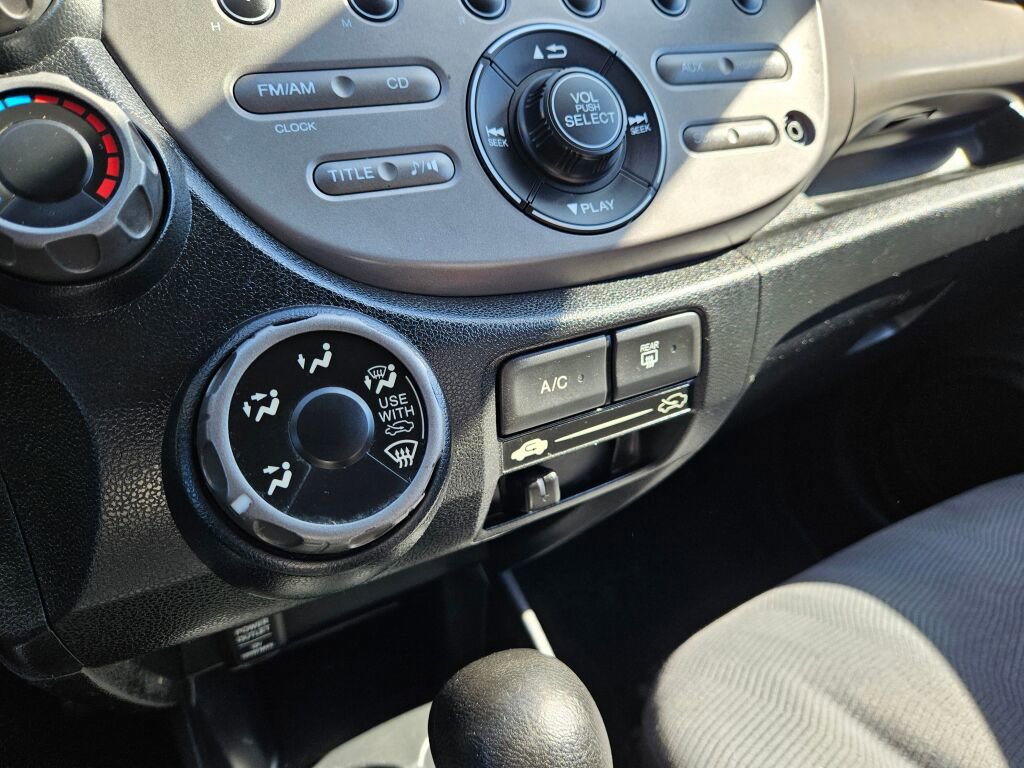 Used 2013 Honda Fit image 23