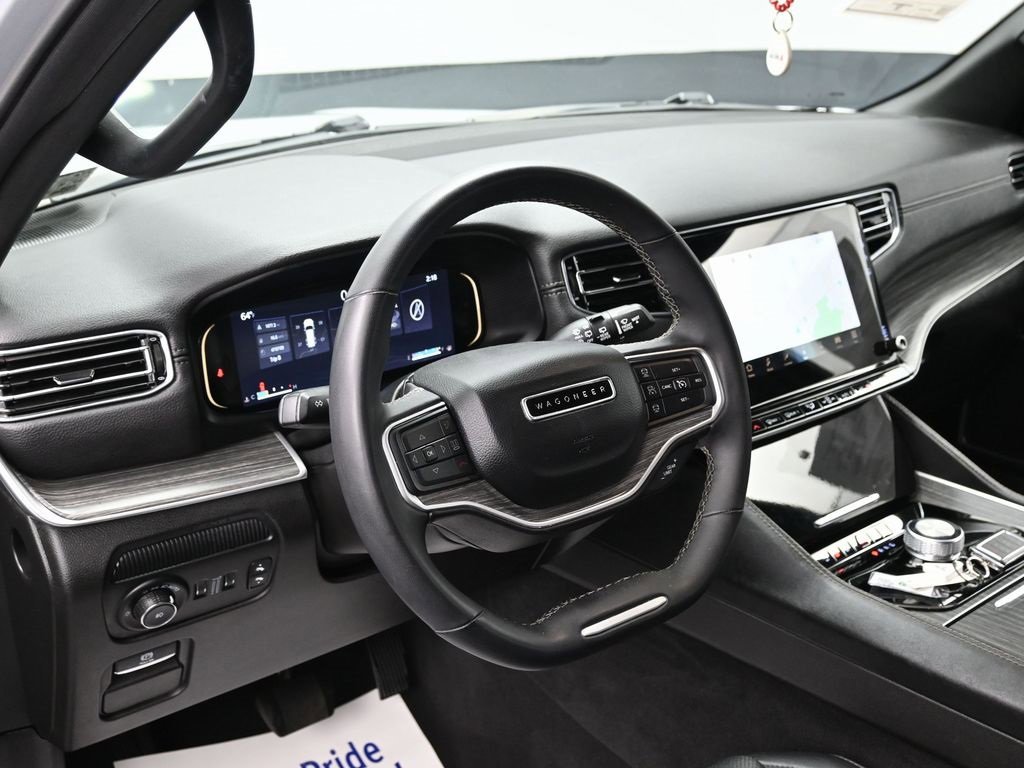 Used 2024 Jeep Wagoneer Series II w/ Flexible Seating Group image 20