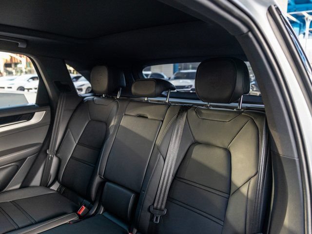 Certified 2026 Porsche Cayenne S AWD/4WD image 25