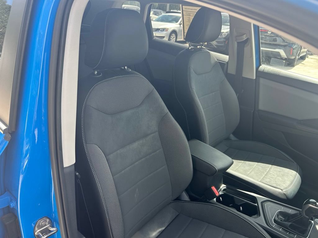 Certified 2022 Volkswagen Taos SE FWD image 34
