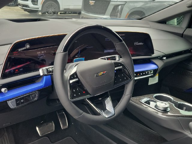 New 2027 Cadillac Optiq V w/ Deep Ocean Design Edition AWD/4WD image 8