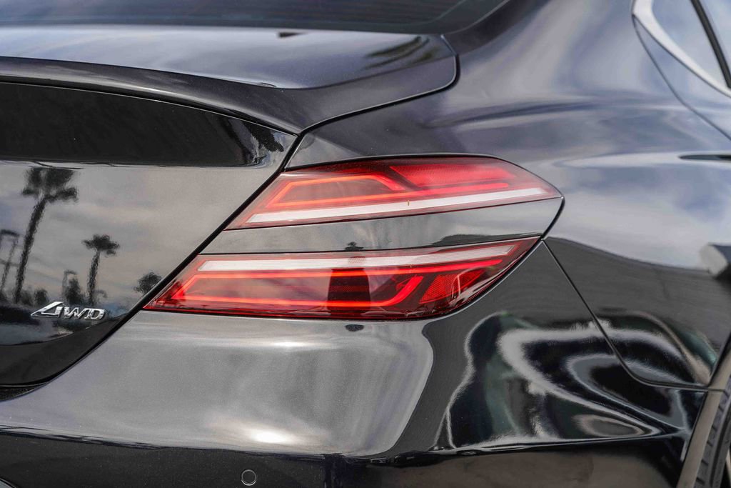Used 2023 Genesis G70 2.0T w/ Sport Prestige Package image 9
