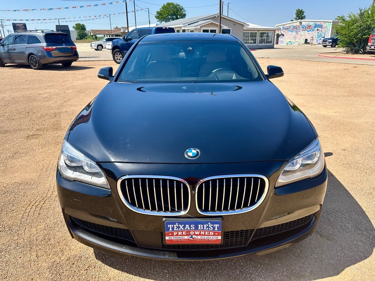 Used 2014 BMW 750Li RWD image 2