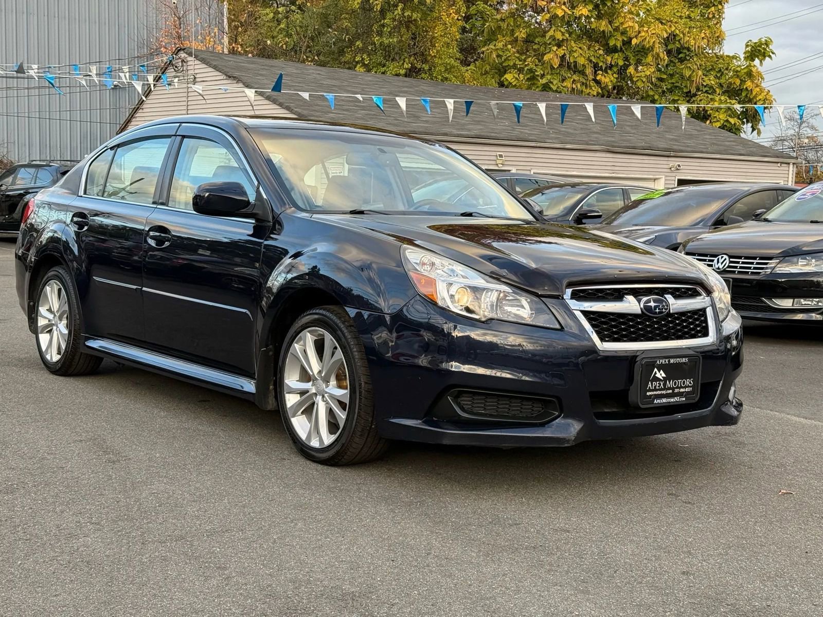 Used 2013 Subaru Legacy 2.5i Premium w/ All-Weather Pkg + Moonroof image 3