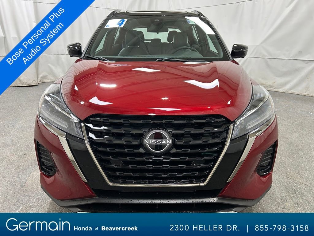 Used 2024 Nissan Kicks SR w/ SR Premium Package image 3