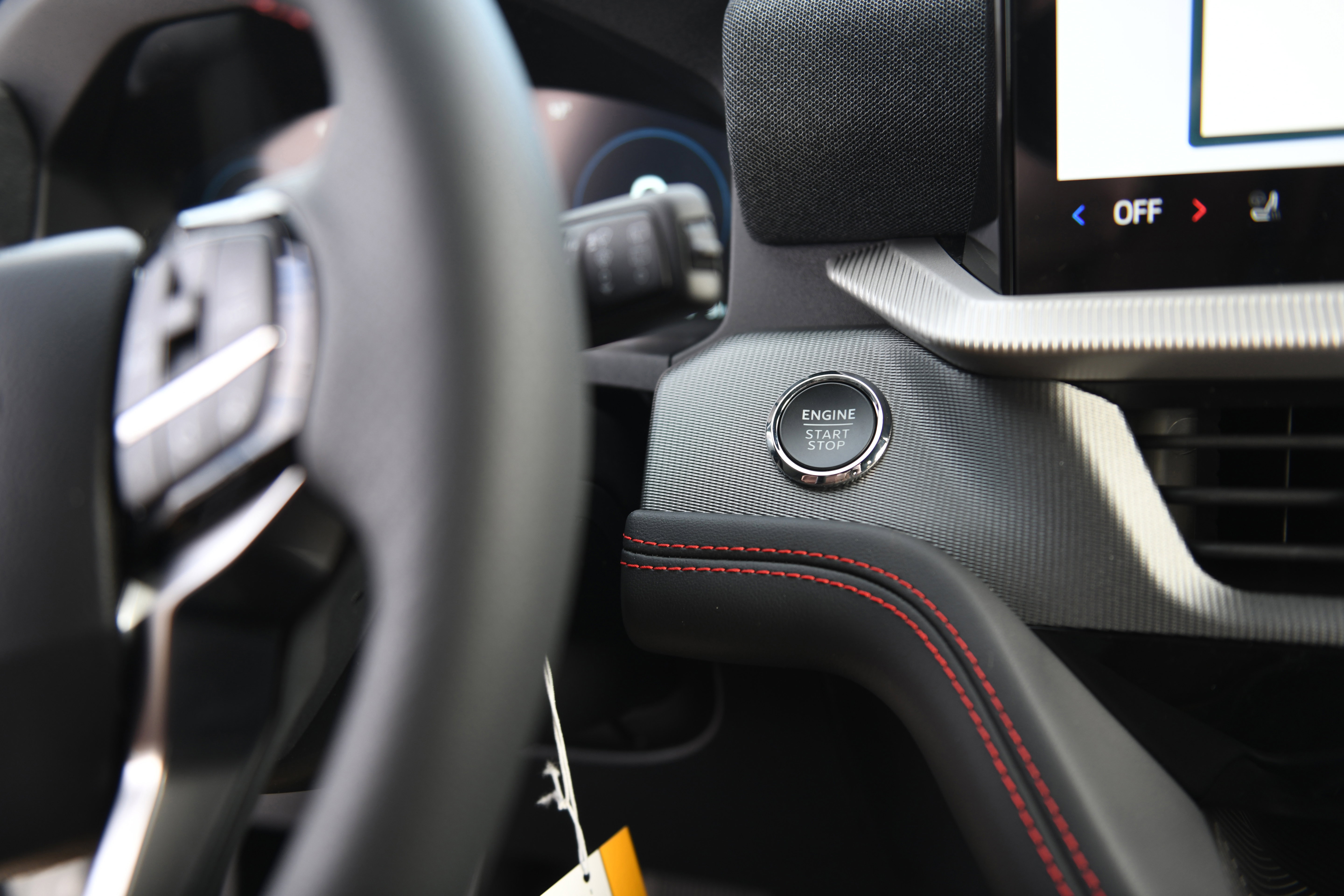 New 2026 Ford Explorer ST-Line w/ ST-Line Street Pack image 28