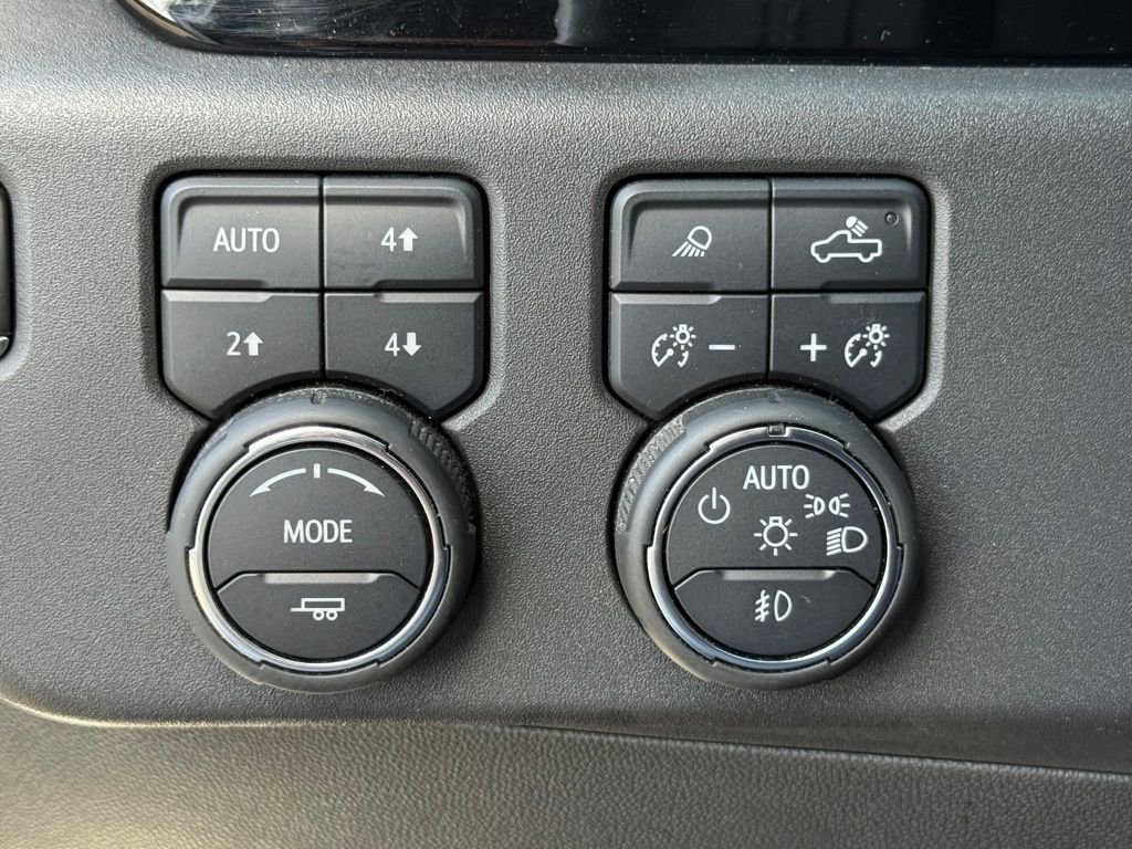 Used 2022 Chevrolet Silverado 1500 ZR2 w/ Technology Package image 22