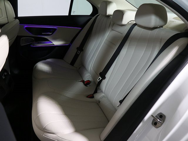 Used 2024 Mercedes-Benz E 350 4MATIC Sedan image 13