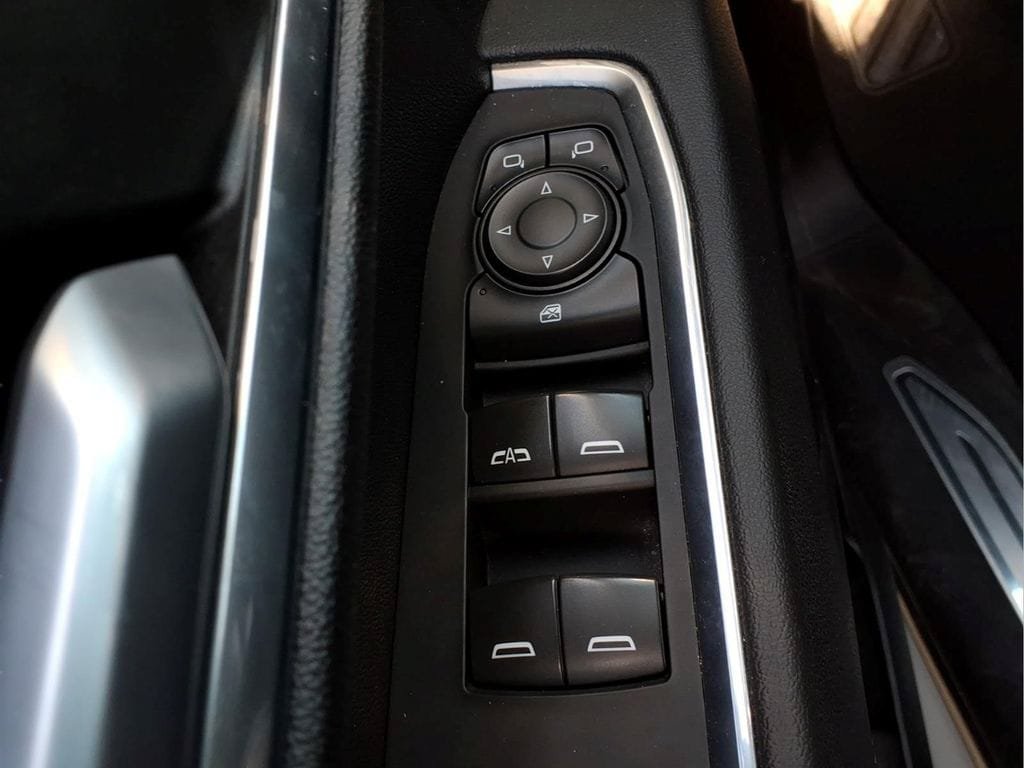 Used 2022 Chevrolet Silverado 1500 LT AWD/4WD image 17