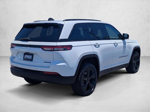 Used 2023 Jeep Grand Cherokee Limited w/ Black Appearance Package RWD image 5