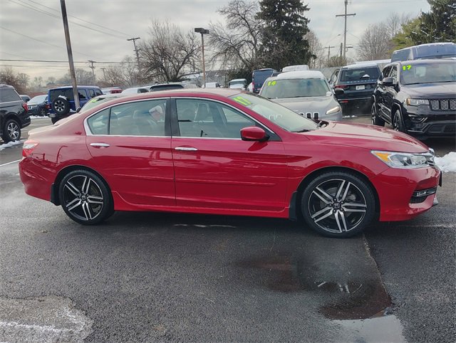 Used 2017 Honda Accord Sport image 6