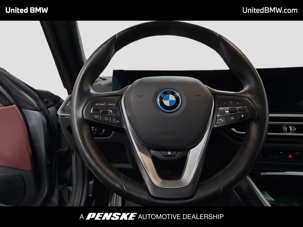 Used 2023 BMW i4 eDrive35 w/ Premium Package RWD image 6