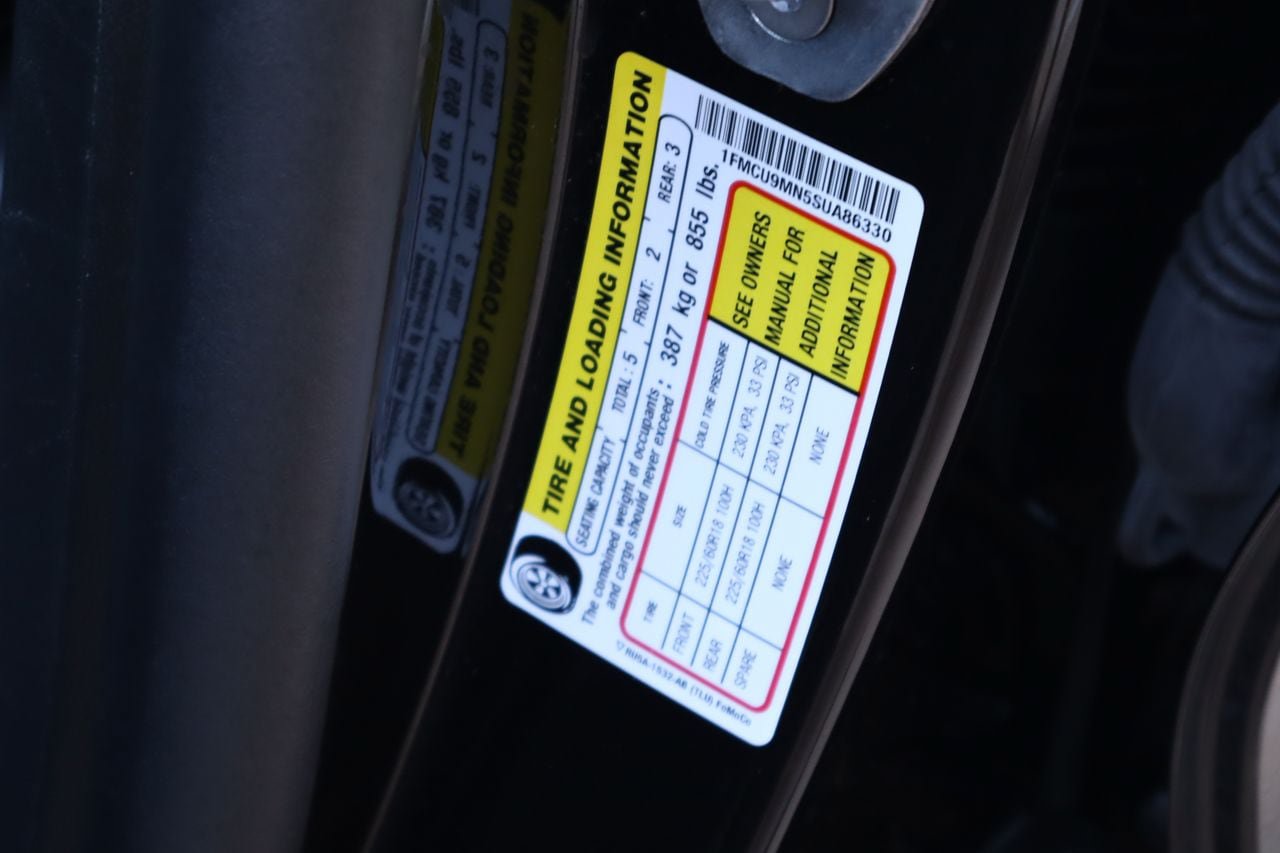 Used 2025 Ford Escape ST-Line AWD/4WD image 28