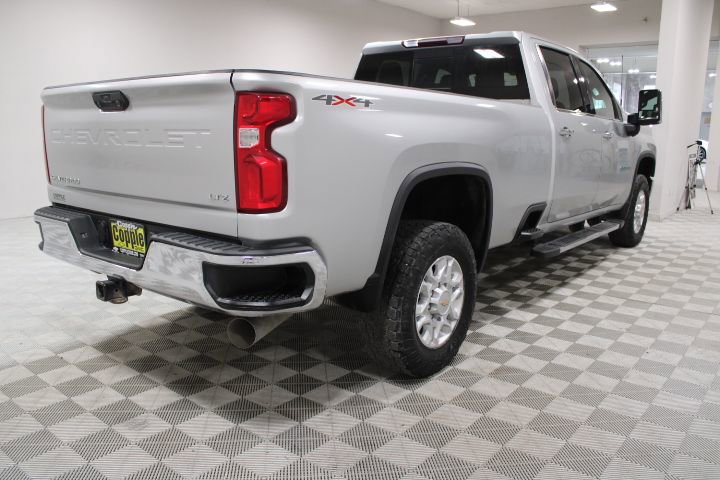 Used 2021 Chevrolet Silverado 2500 LTZ w/ LTZ Convenience Package image 11