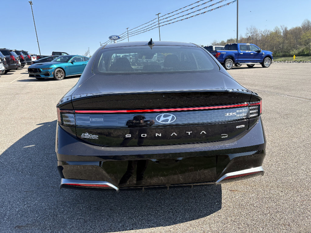 Used 2024 Hyundai Sonata SEL AWD/4WD image 4
