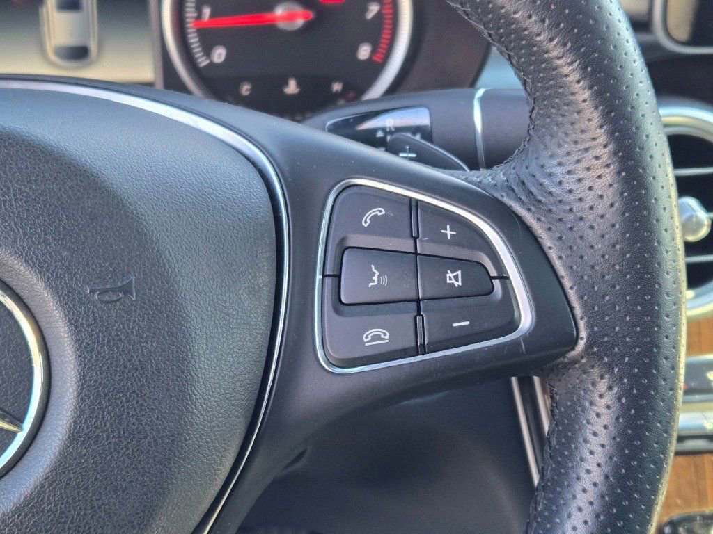 Used 2018 Mercedes-Benz GLC 300 4MATIC Coupe image 31