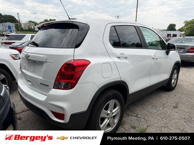 Used 2020 Chevrolet Trax LS w/ Tint and Cruise Package FWD image 2