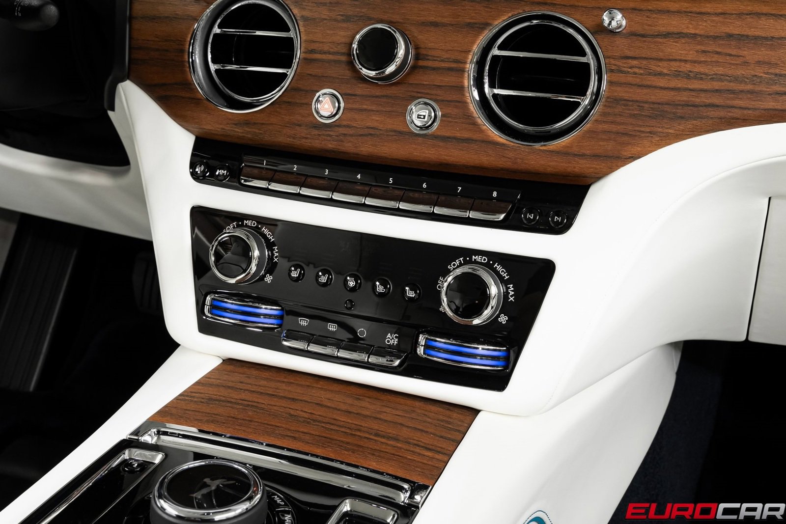 Used 2024 Rolls-Royce Spectre image 26
